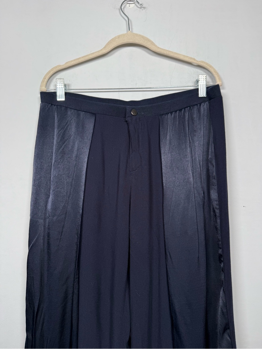 Soft Surroundings Rue De Luxe Wide Leg Pants Navy Satin Accent size M - Picture 3 of 13